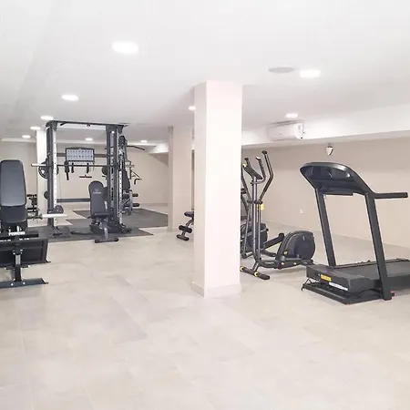 Pass The Keys Casa Ban, Spacious 3 Bedroom Townhouse