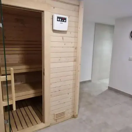 Pass The Keys Casa Ban, Spacious 3 Bedroom Townhouse Дом отдыха *