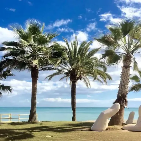 Сasa de vacaciones Pass The Keys Casa Ban, Spacious 3 Bedroom Townhouse Fuengirola