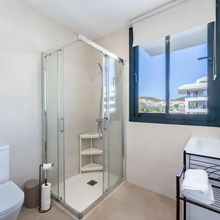 Pass The Keys Casa Ban, Spacious 3 Bedroom Townhouse Сasa de vacaciones