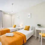 Pass The Keys Casa Ban, Spacious 3 Bedroom Townhouse Fuengirola