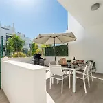 Pass The Keys Casa Ban, Spacious 3 Bedroom Townhouse