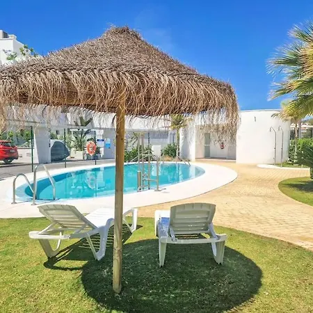 Pass The Keys Casa Ban, Spacious 3 Bedroom Townhouse *