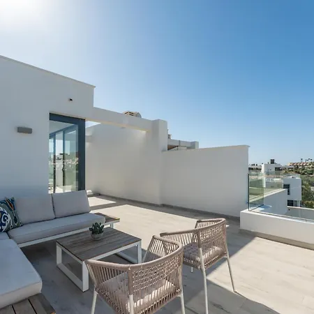 Pass The Keys Casa Ban, Spacious 3 Bedroom Townhouse Vakantiehuis Fuengirola