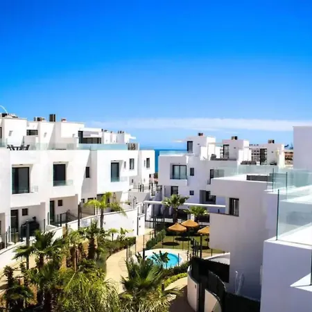 Ferienhaus Pass The Keys Casa Ban, Spacious 3 Bedroom Townhouse Fuengirola