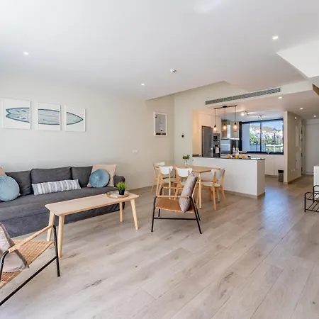 Ferienhaus Pass The Keys Casa Ban, Spacious 3 Bedroom Townhouse Fuengirola