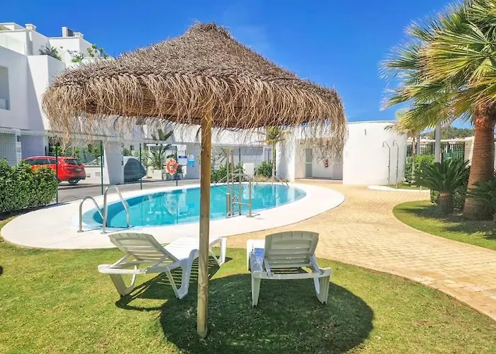 Pass The Keys Casa Ban, Spacious 3 Bedroom Townhouse *