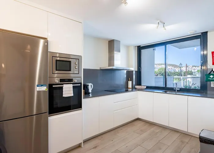 Pass The Keys Casa Ban, Spacious 3 Bedroom Townhouse Vakantiehuis