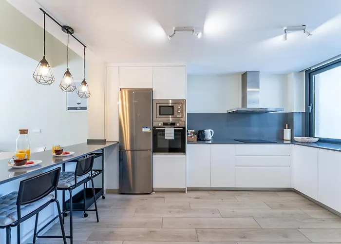 Pass The Keys Casa Ban, Spacious 3 Bedroom Townhouse Vakantiehuis